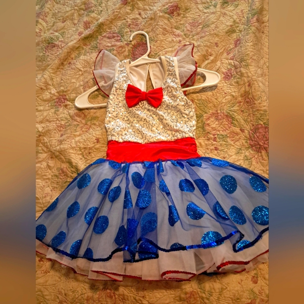 4-5T Girls Dance Costume Red White Blue With Bow Tutu Style Shiney With Glitter